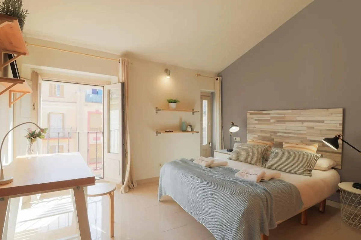 C28 - Mitjana Luminous Penthouse Apartment Malaga Spain